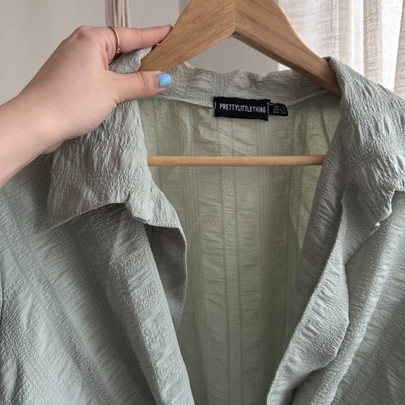 PRETTY LITTLE THING SAGE GREEN WRAP FRONT TIE BLOUSE LIGHT WEIGHT - Picture 5 of 6